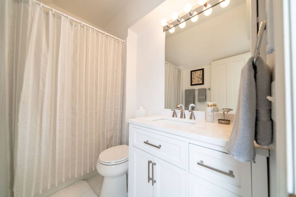Photo of Bathroom in Carbondale