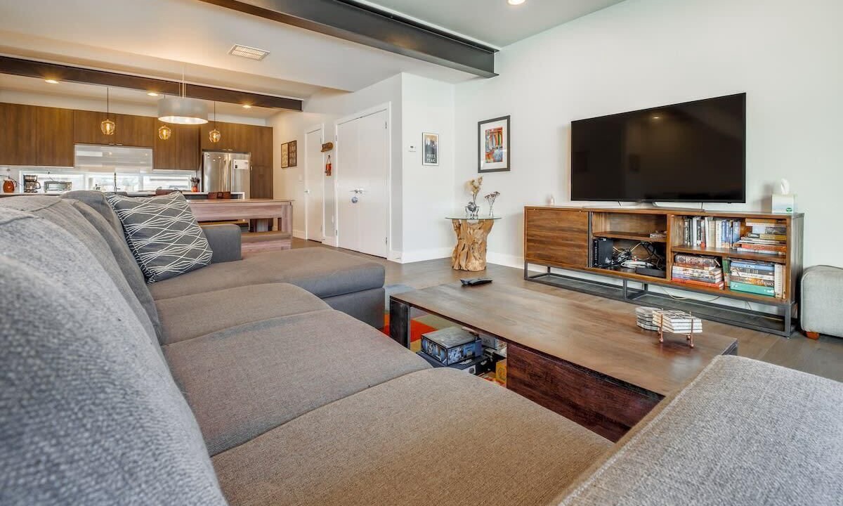 Photo of Livingroom in West Colfax