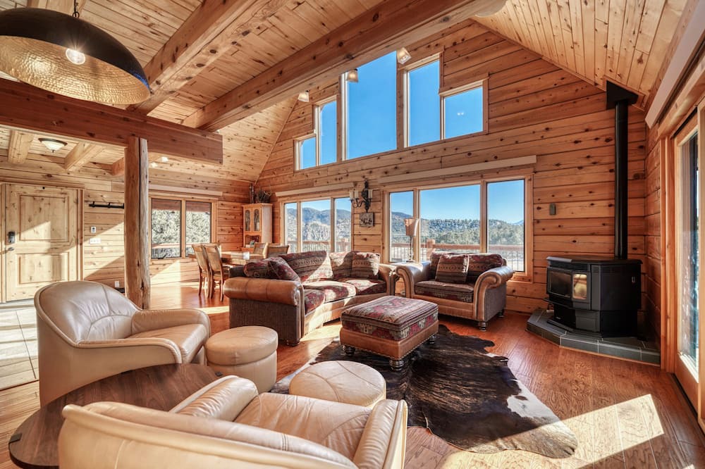 Photo of Livingroom in Salida