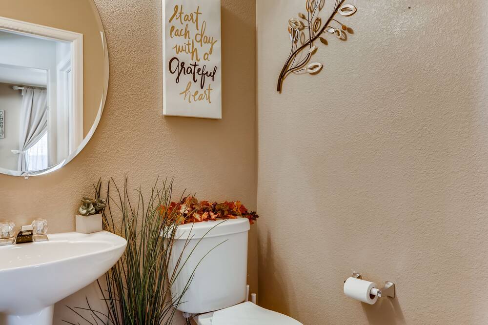 Photo of Bathroom in Green Valley Ranch