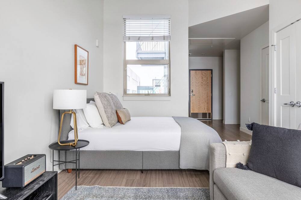 Photo of Bedroom in River North Art District