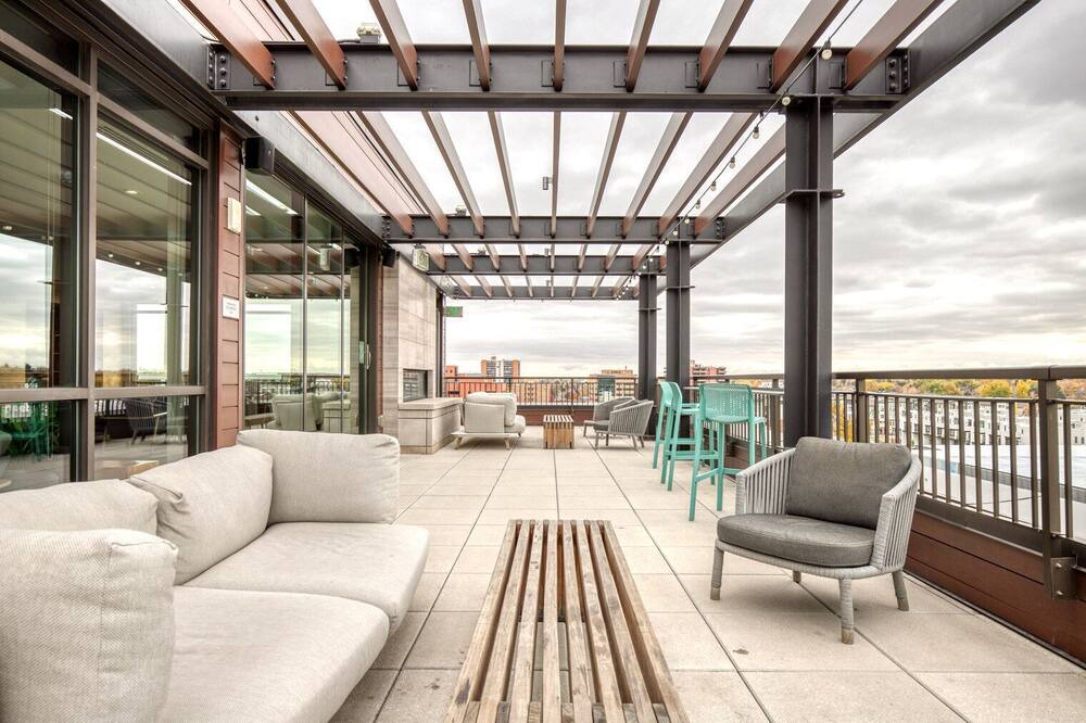 Photo of Outdoor in Hale