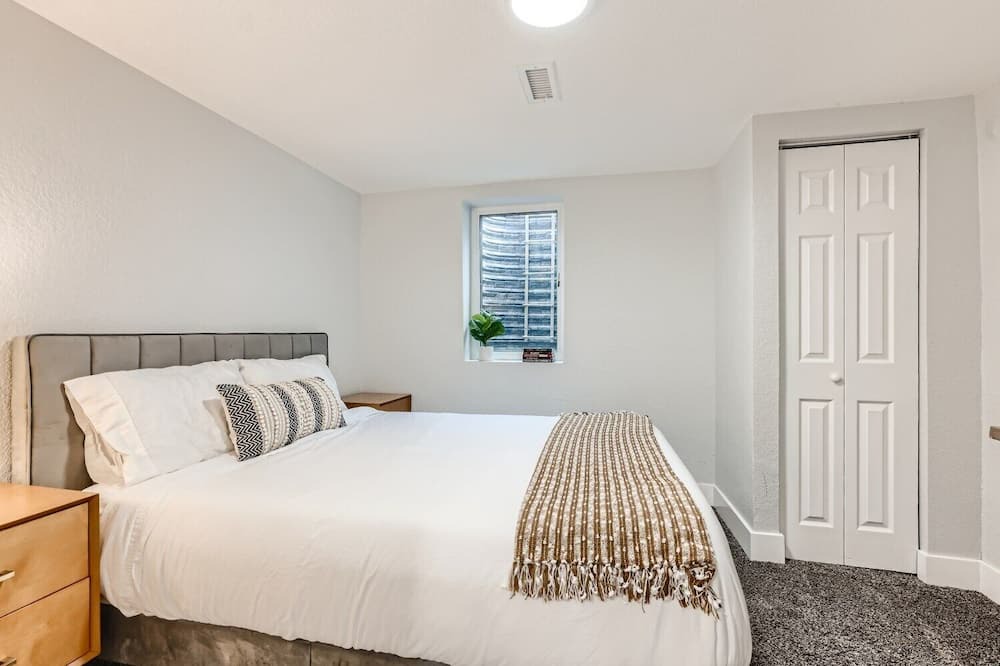 Photo of Bedroom in Lamar Heights Area