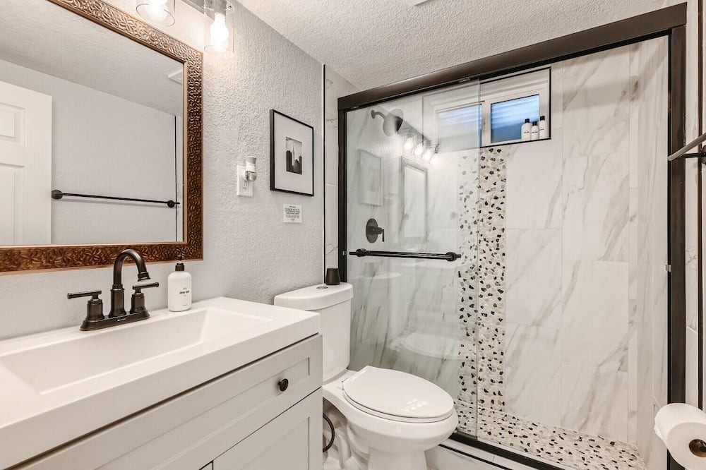 Photo of Bathroom in Lamar Heights Area
