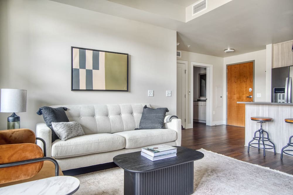 Photo of Livingroom in Hale