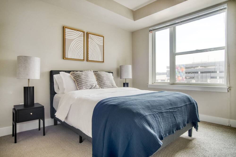 Photo of Bedroom in Hale