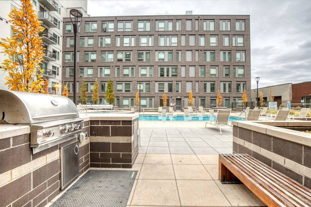 Photo of Outdoor in Hale