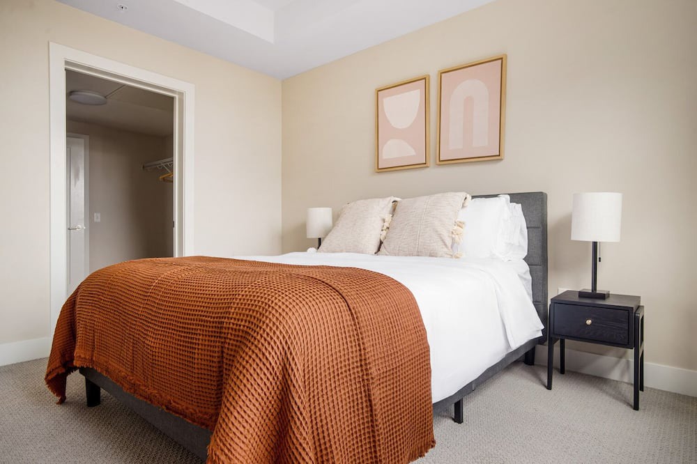 Photo of Bedroom in Hale