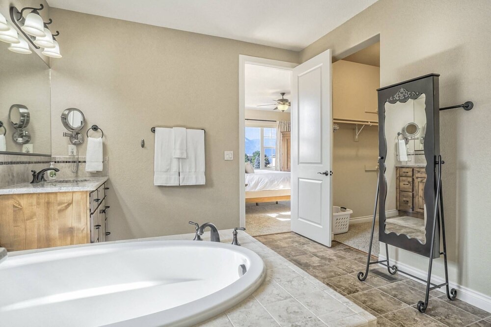 Photo of Bathroom in Gleneagle