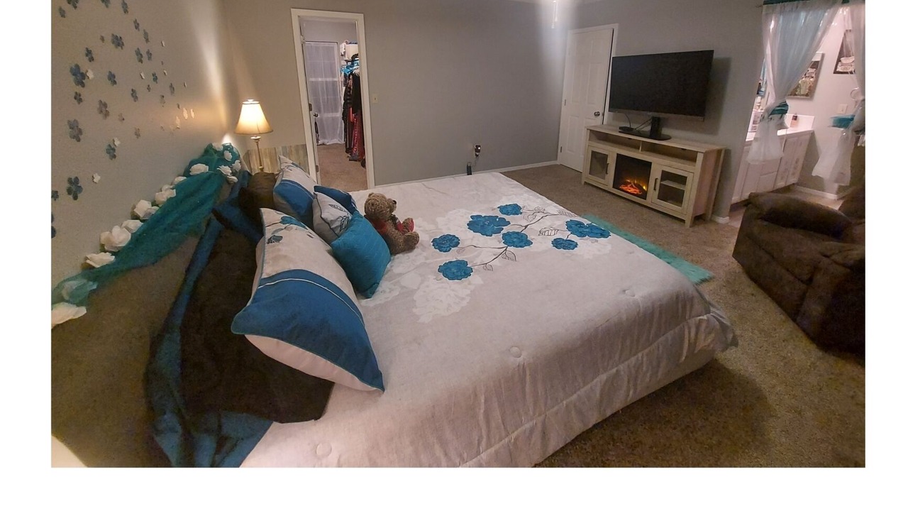 Photo of Bedroom in Northeast Colorado Springs