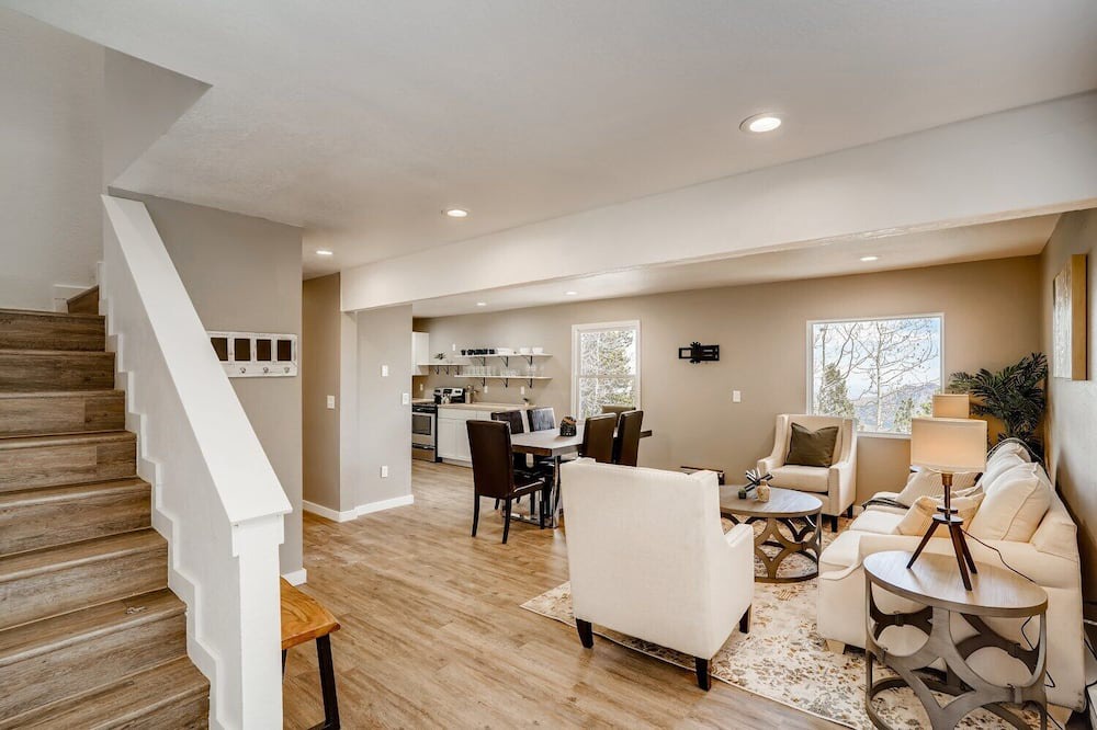 Photo of Livingroom in Coal Creek Canyon