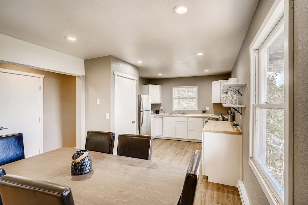 Photo of Kitchen in Coal Creek Canyon