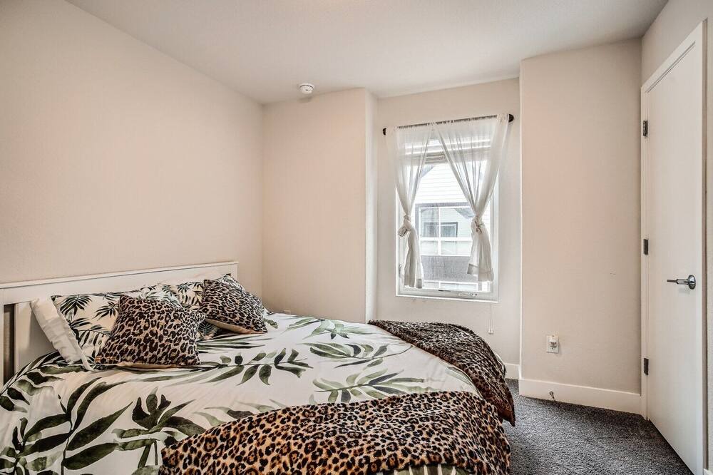Photo of Bedroom in Lakewood