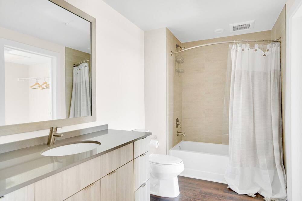 Photo of Bathroom in Hale