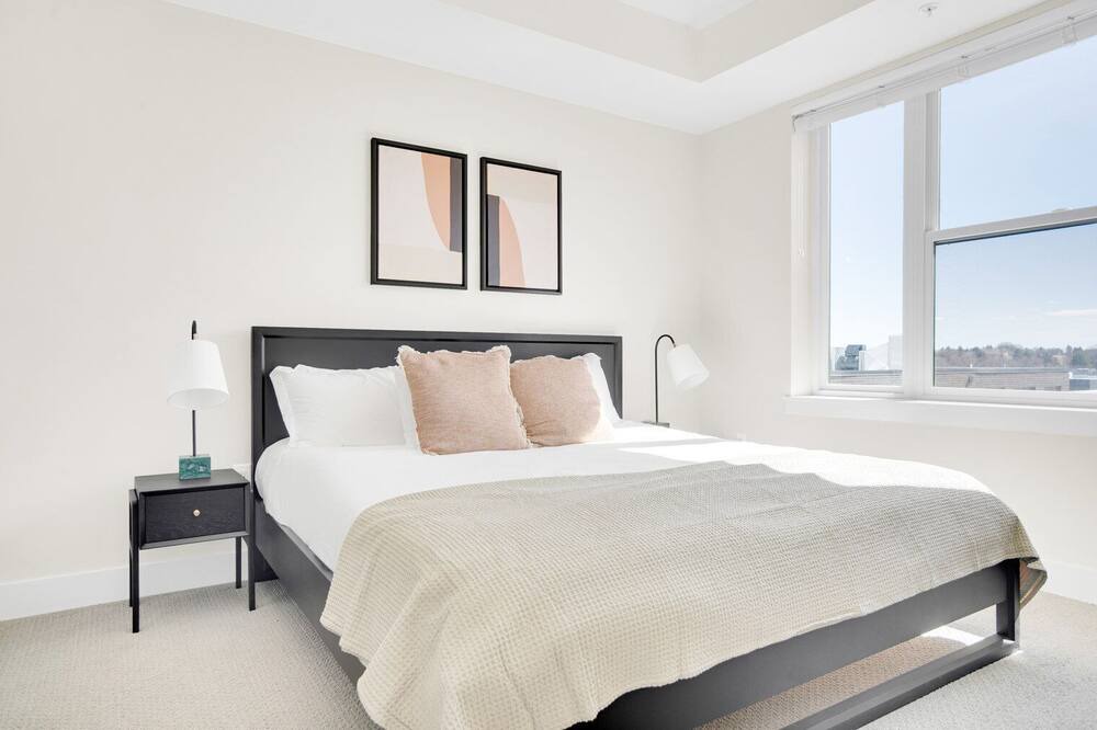 Photo of Bedroom in Hale