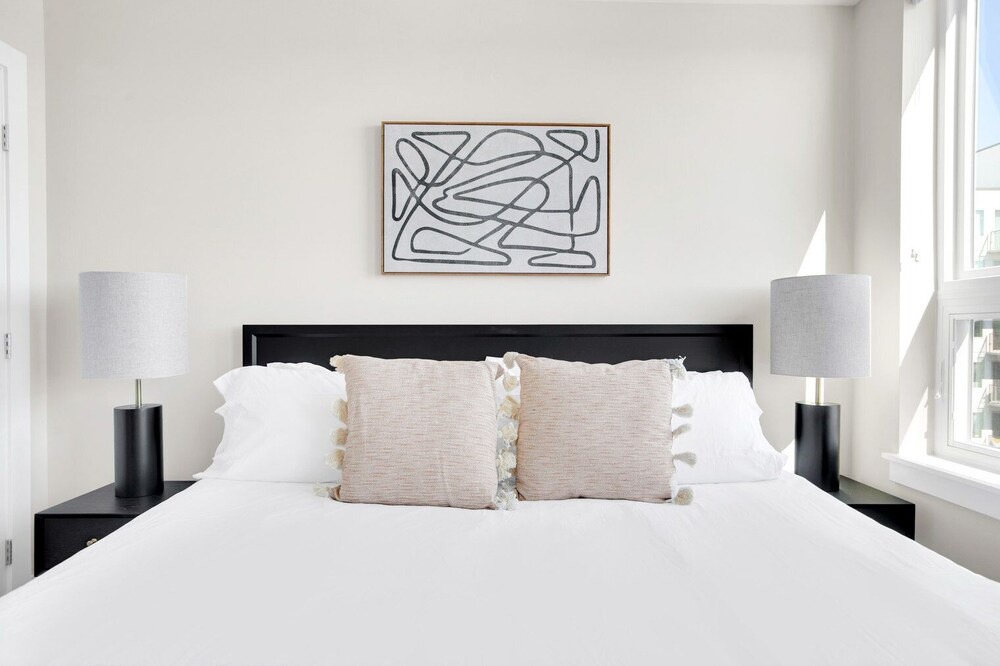 Photo of Bedroom in Hale