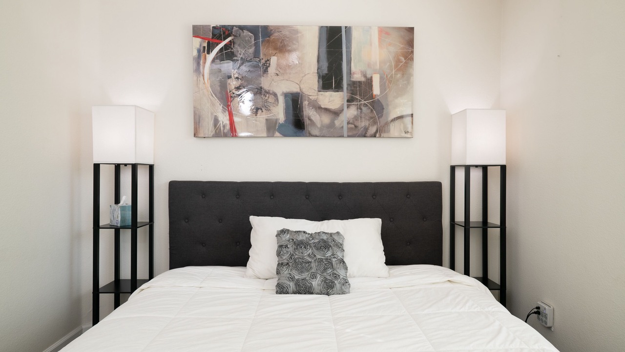 Photo of Bedroom in Curtis Park