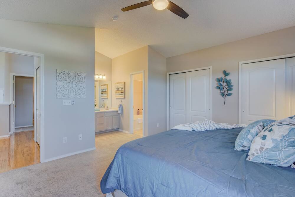 Photo of Bedroom in Northeast Colorado Springs