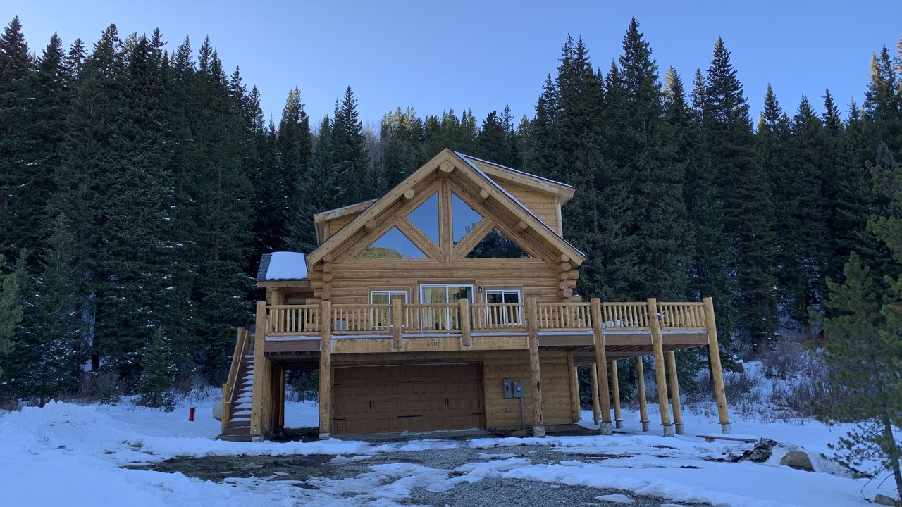 Photo of Outdoor in Sunny Slope