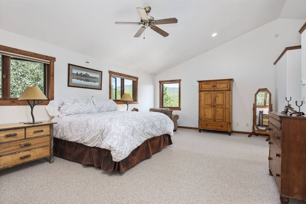 Photo of Bedroom in Glenwood Springs