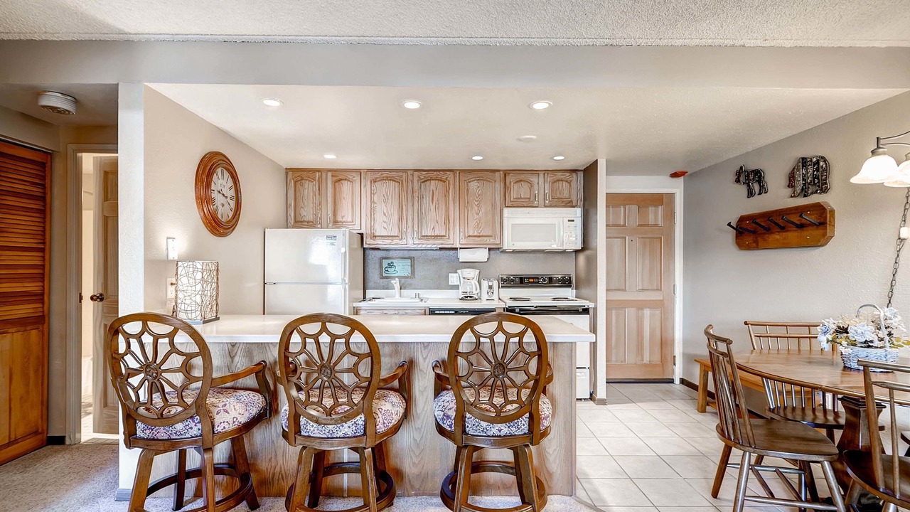 Photo of Kitchen in Peak 9