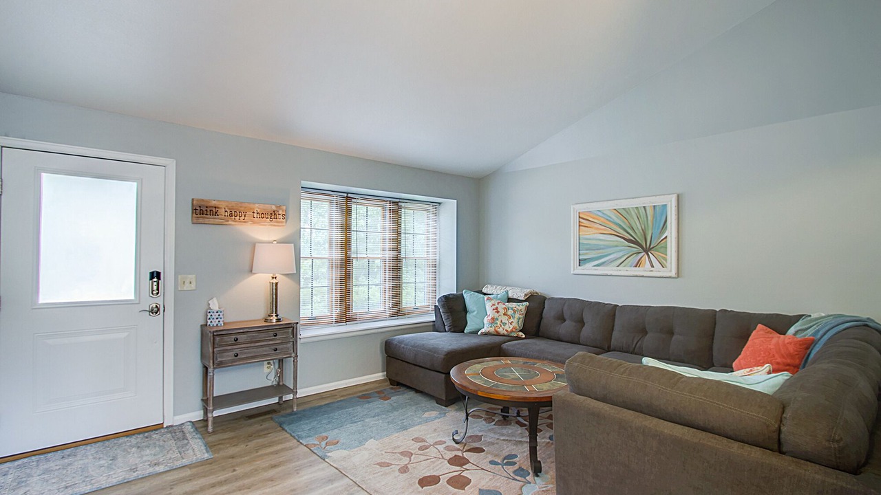 Photo of Livingroom in Northwest Colorado Springs