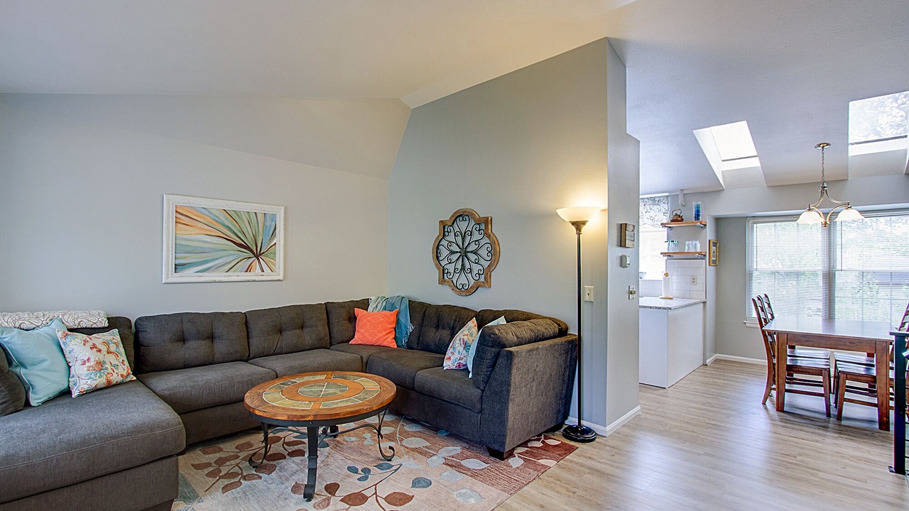 Photo of Livingroom in Northwest Colorado Springs