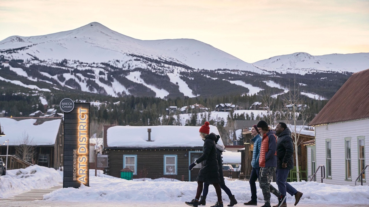Photo of Others in Peak 8