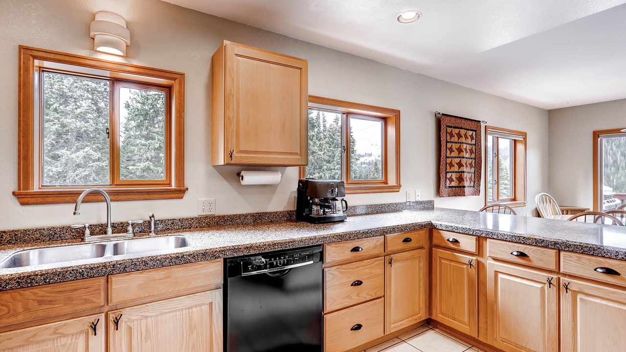 Photo of Kitchen in Quandary Village