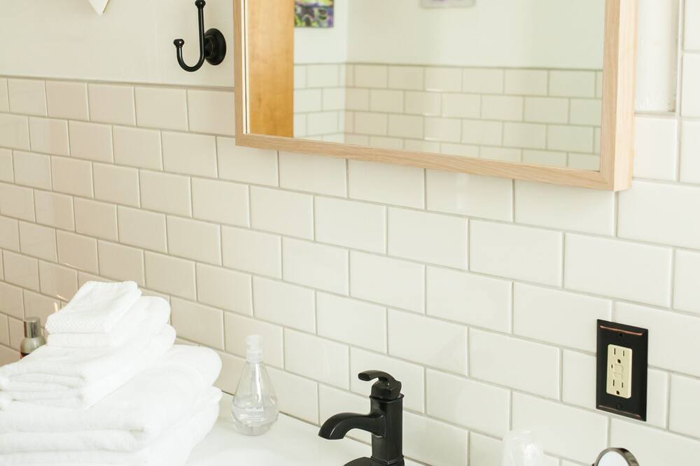 Photo of Bathroom in Palisade