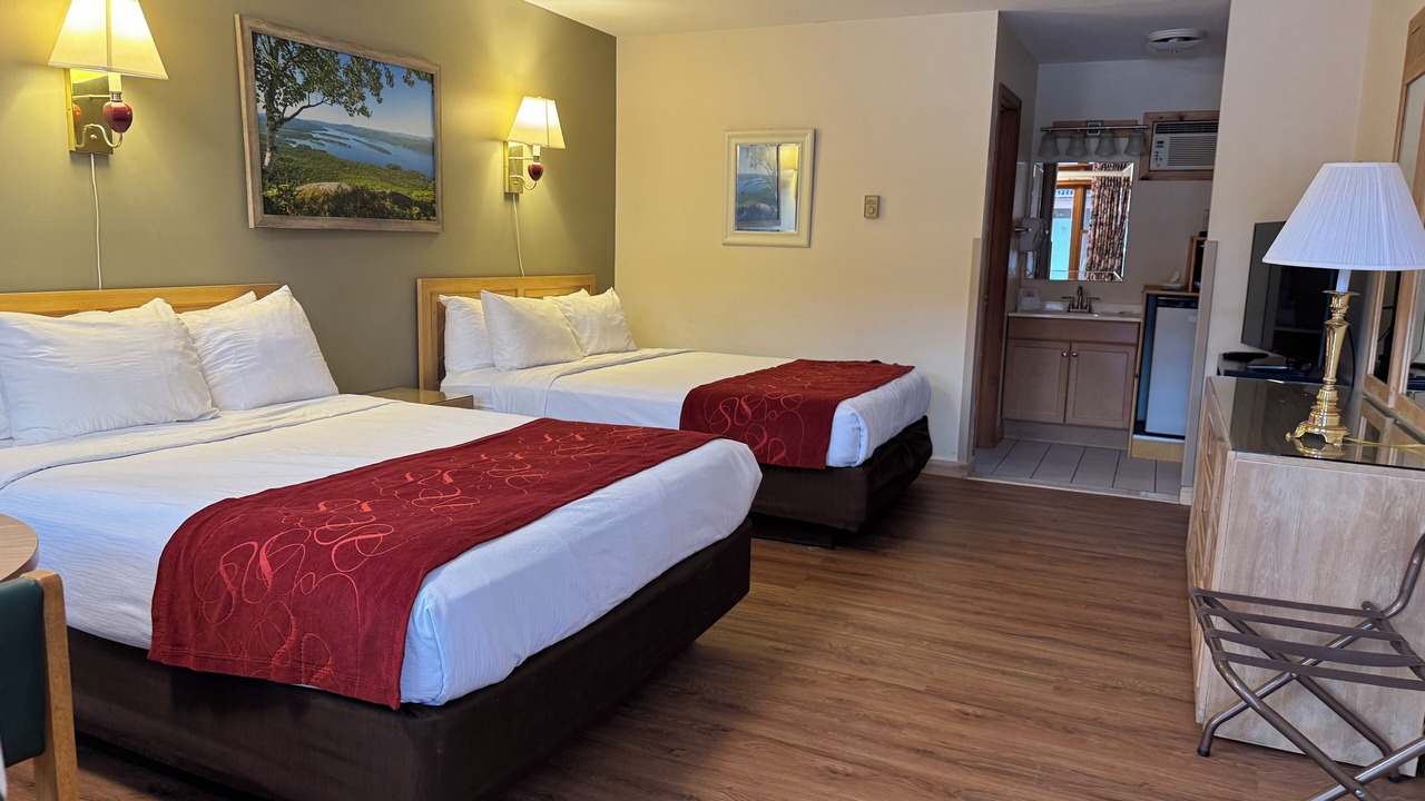 Photo of Bedroom in Lake George