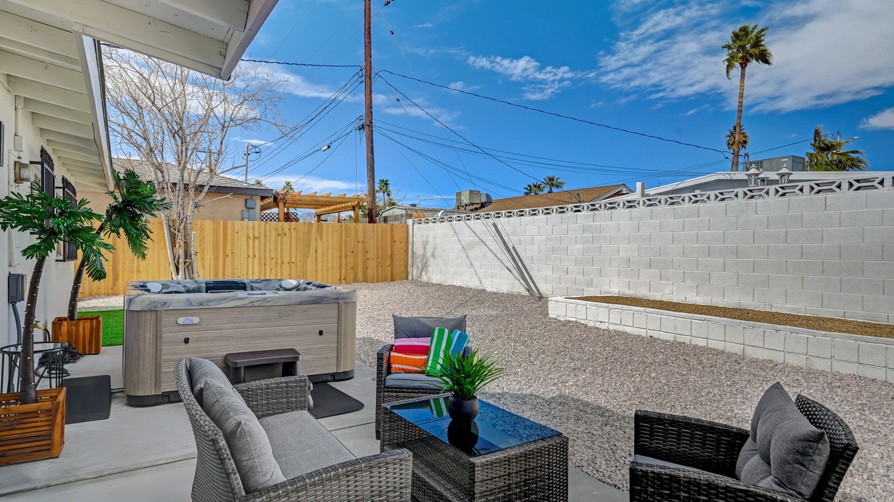 Photo of Patio Balcony in Rancho Oakey