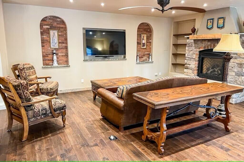 Photo of Livingroom in Broadmoor