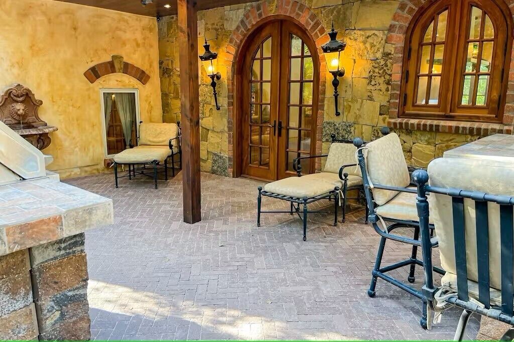 Photo of Patio Balcony in Broadmoor