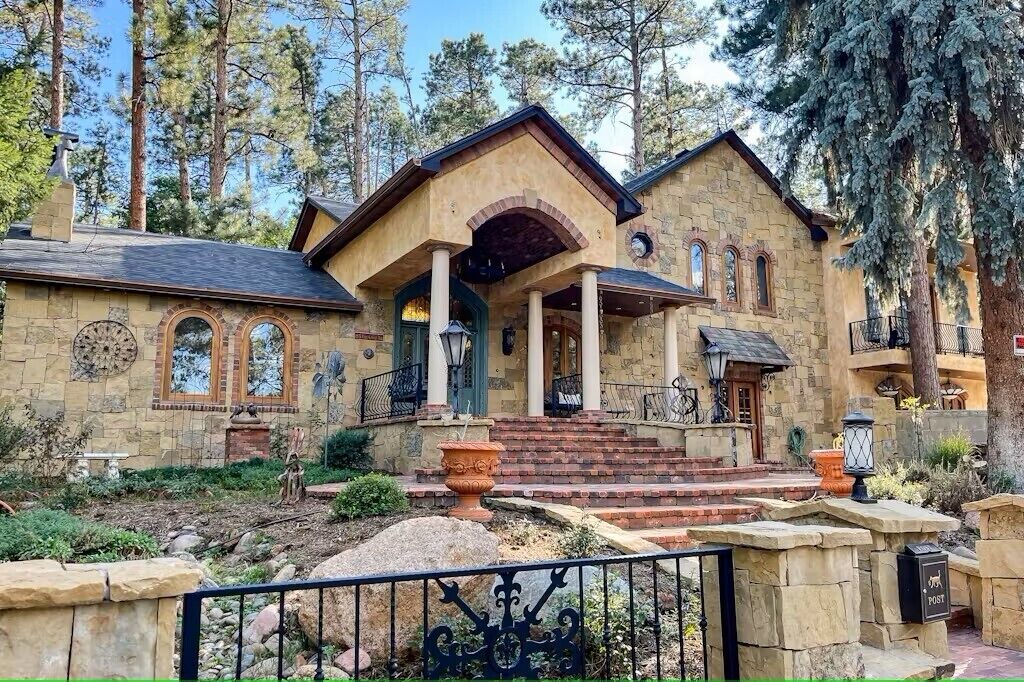 Photo of Outdoor in Broadmoor