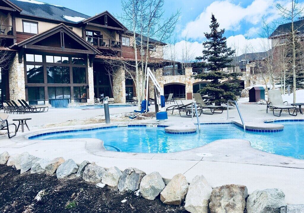 Photo of Outdoor in Peak 9