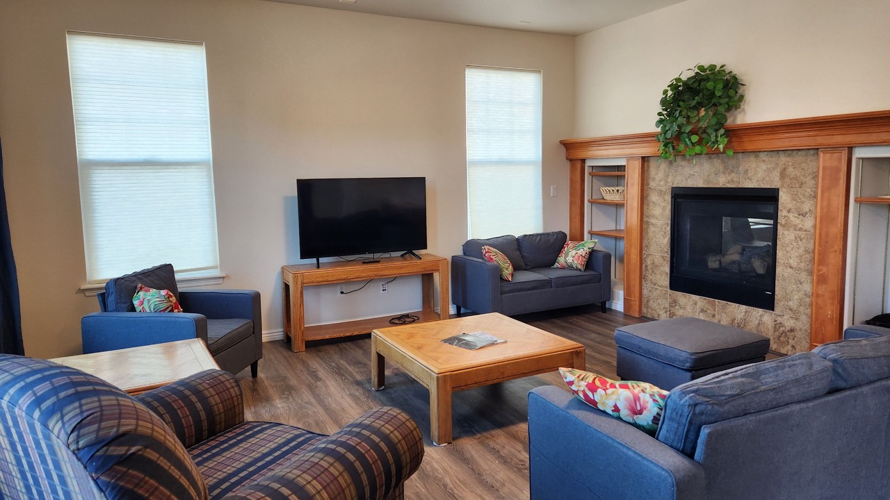 Photo of Livingroom in Aurora