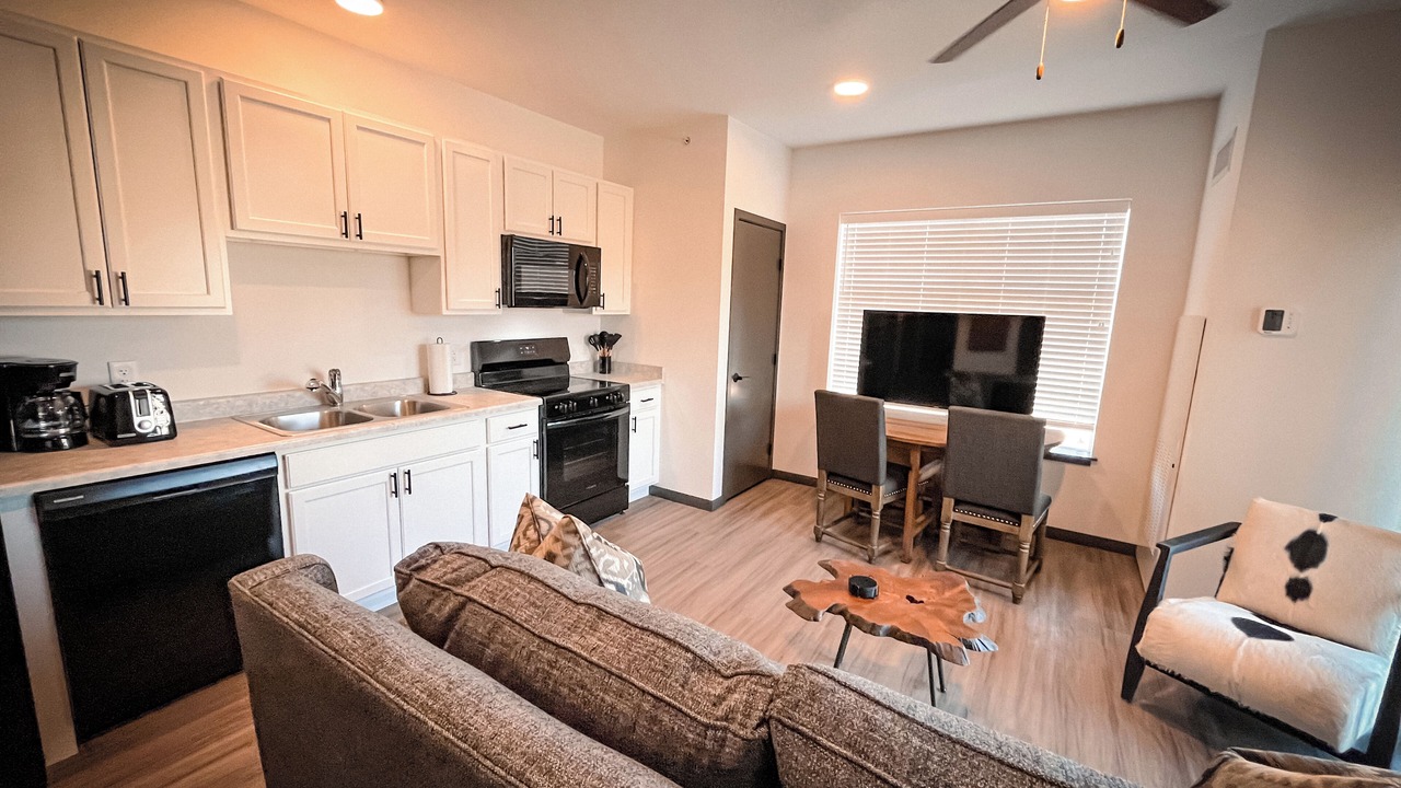 Photo of Livingroom in Hayden