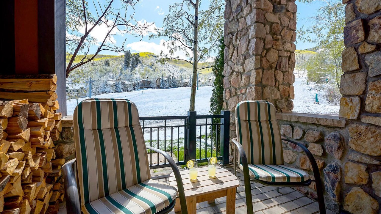 Photo of Outdoor in Highlands Townhomes