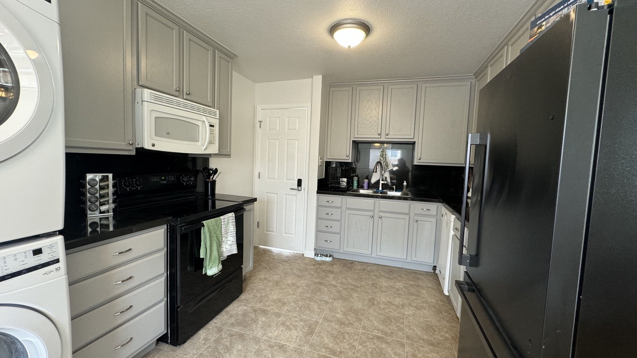 Photo of Kitchen in Jewell Heights - Hoffman Heights
