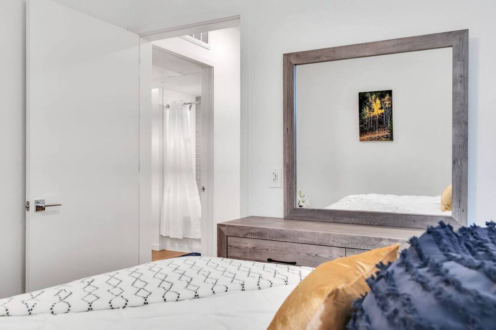 Photo of Bedroom in Jewell Heights - Hoffman Heights