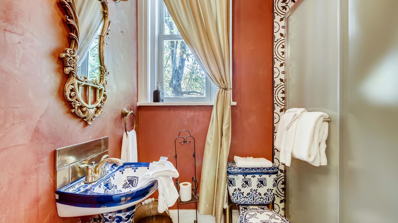 Photo of Bathroom in Cheesman Park