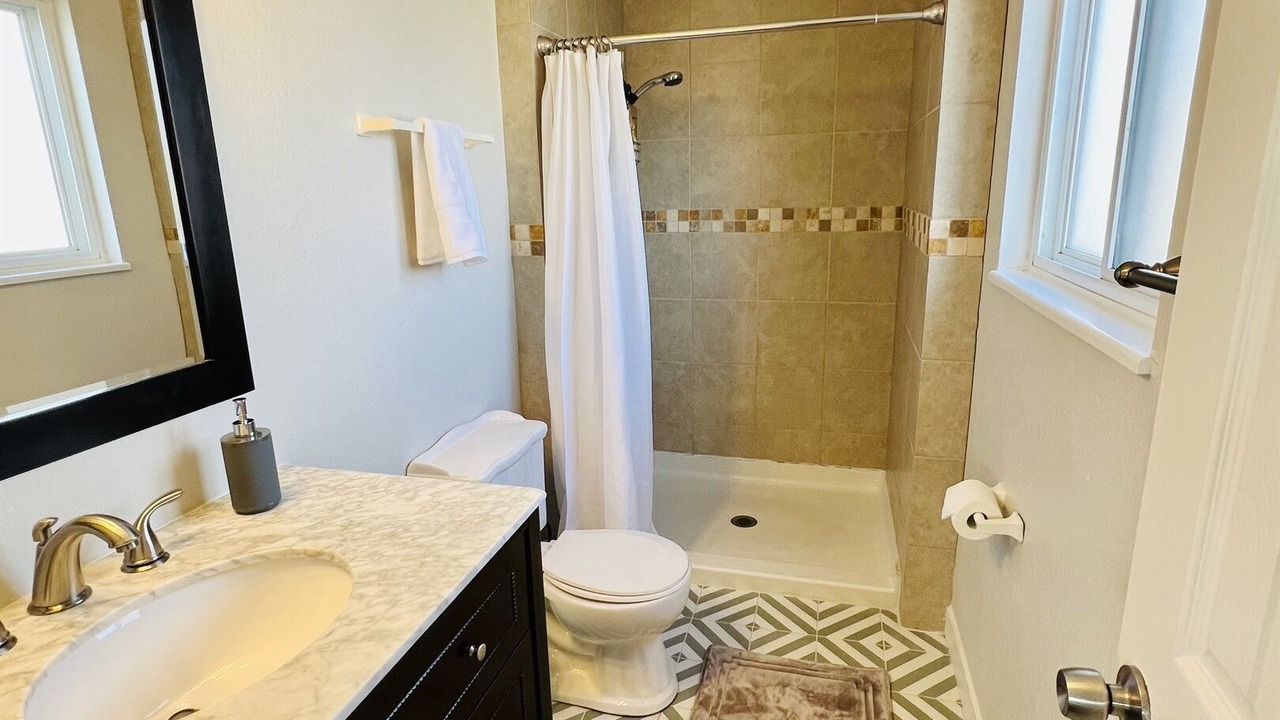 Photo of Bathroom in Lamar Heights Area