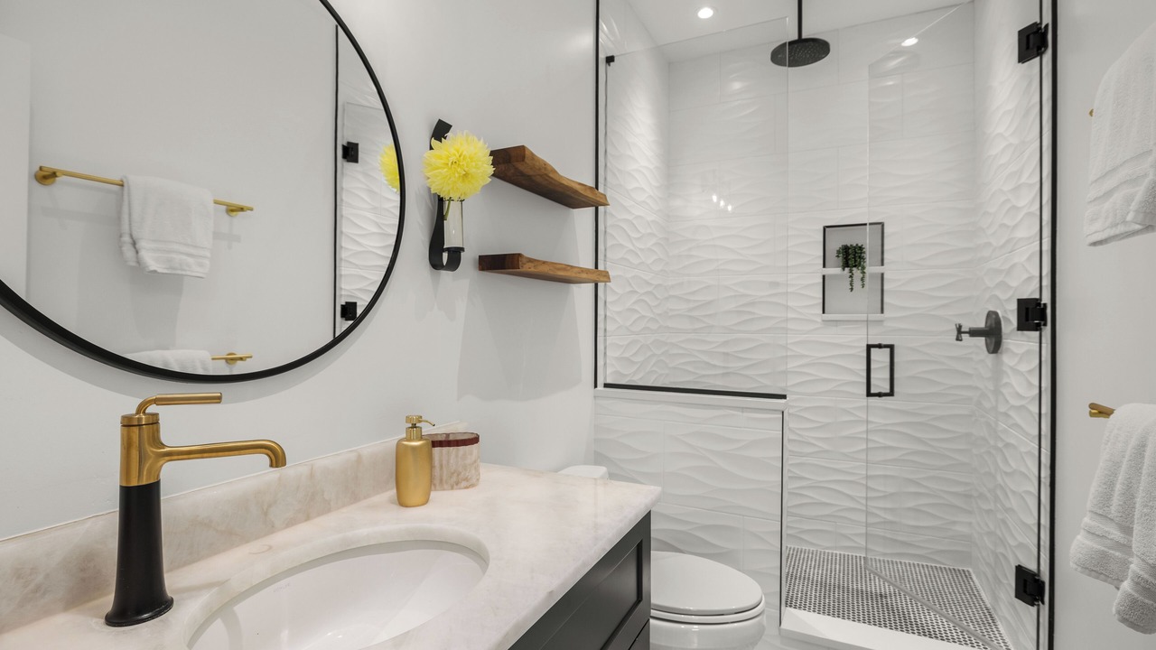 Photo of Bathroom in Missouri Heights