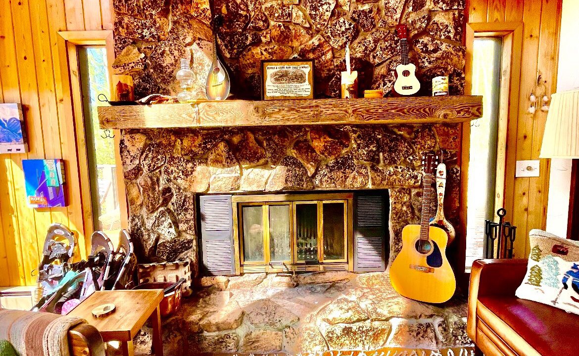 Photo of Livingroom in Alma