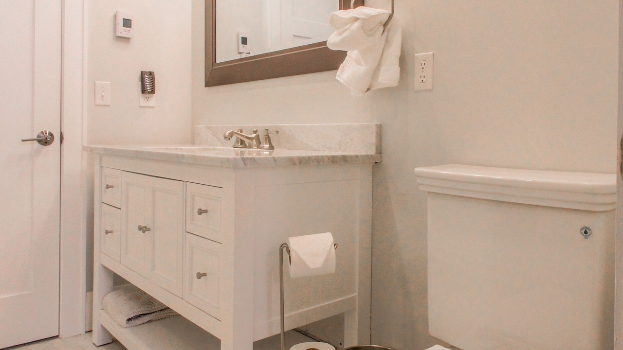 Photo of Bathroom in Belmar Park