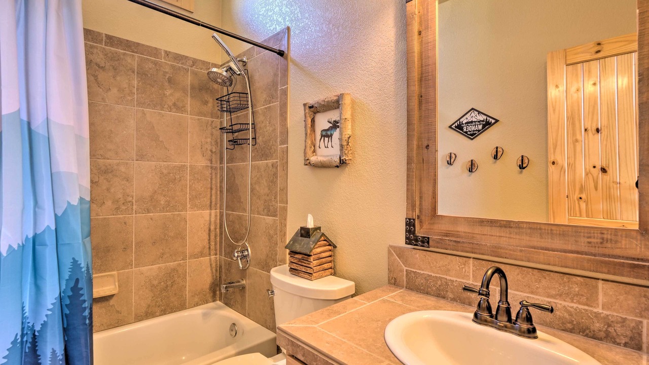 Photo of Bathroom in Indian Mountain