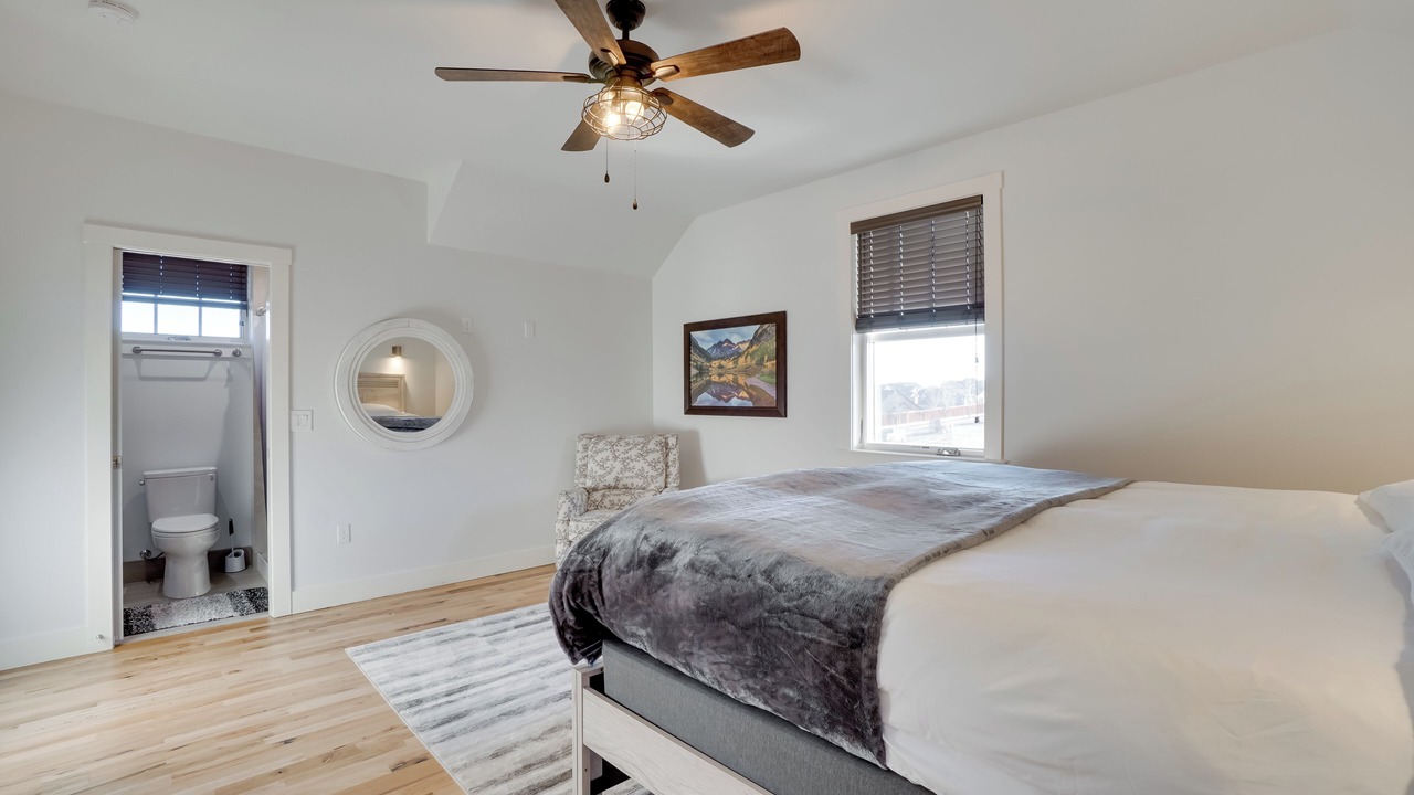 Photo of Bedroom in Castle Rock