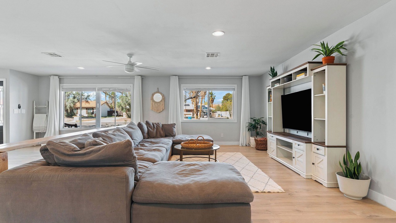 Photo of Livingroom in Chinatown