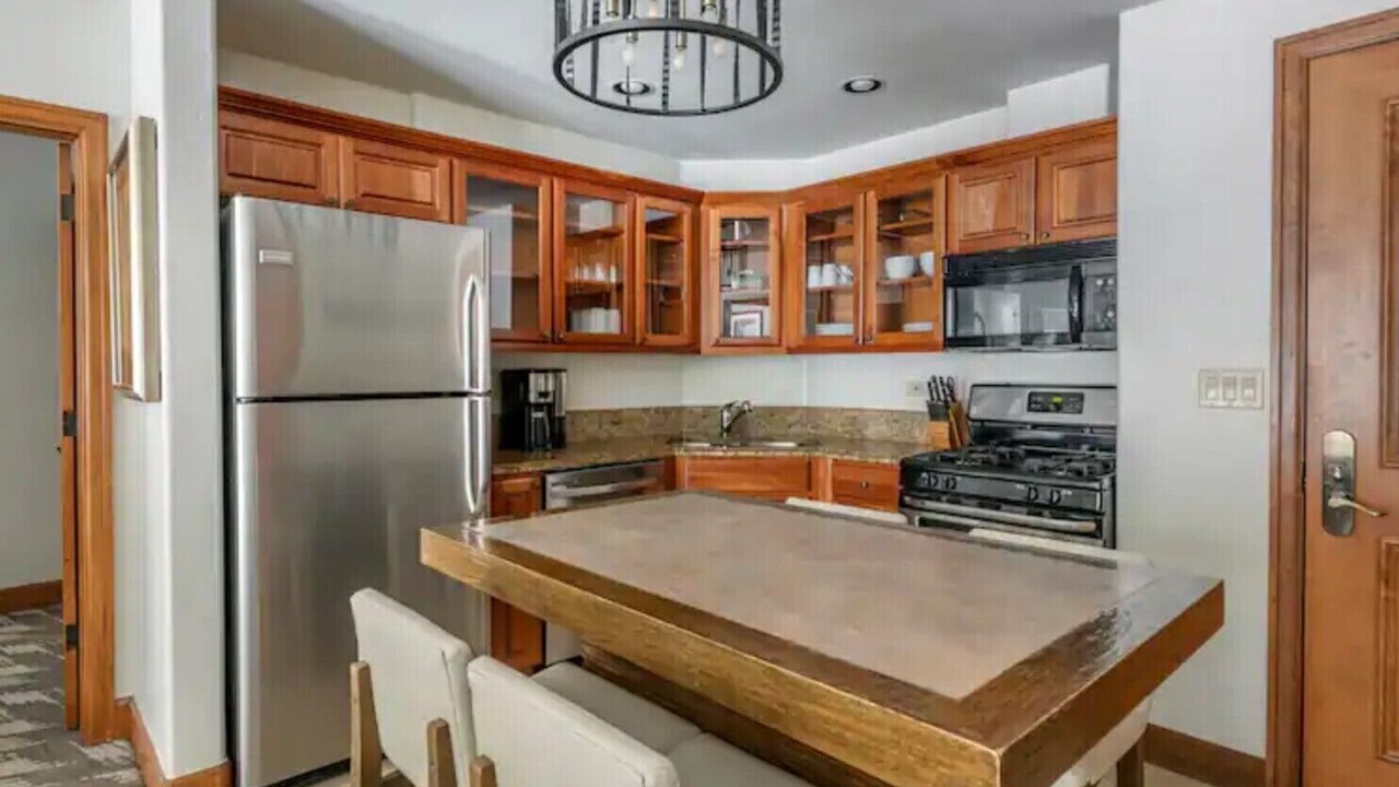 Photo of Kitchen in Peak 9